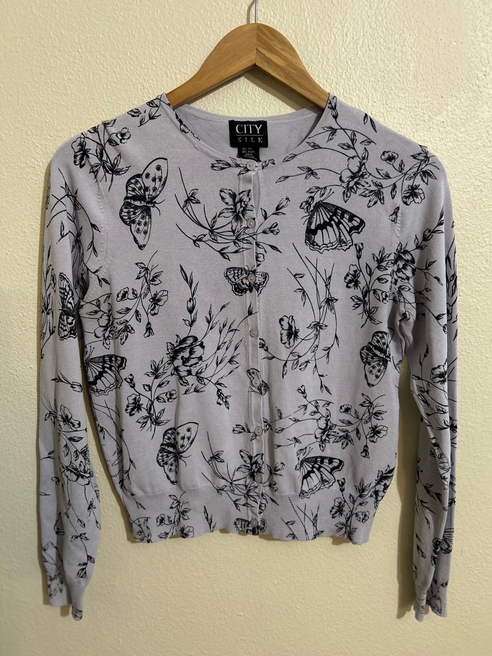 City Silk Gray Butterfly Print Cardigan Button front Size Medium Cottagecore